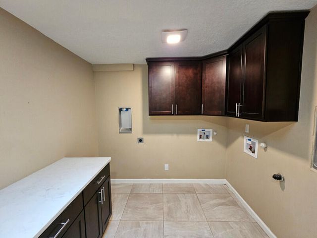 625 Camino De Corrales Del, Corrales, NM 87048