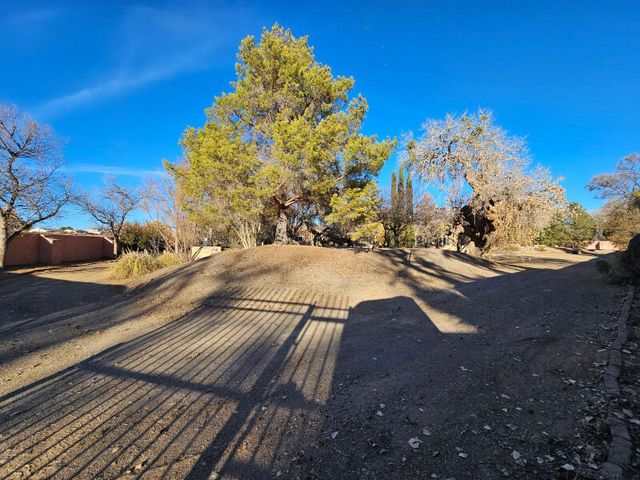 625 Camino De Corrales Del, Corrales, NM 87048