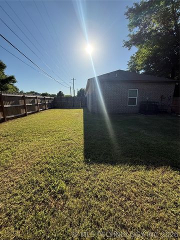 1403 N Olympia Avenue, Tulsa, OK 74127