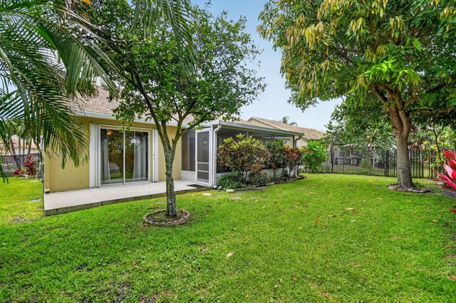 1080 Salmon Isle, Greenacres, FL 33413