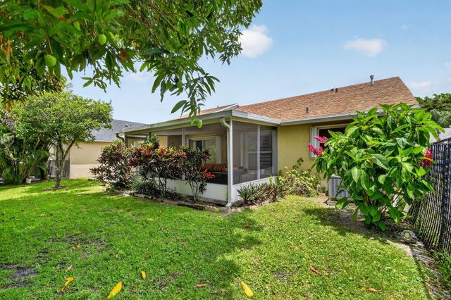 1080 Salmon Isle, Greenacres, FL 33413