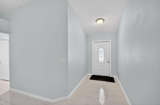 1080 Salmon Isle, Greenacres, FL 33413