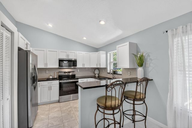 1080 Salmon Isle, Greenacres, FL 33413