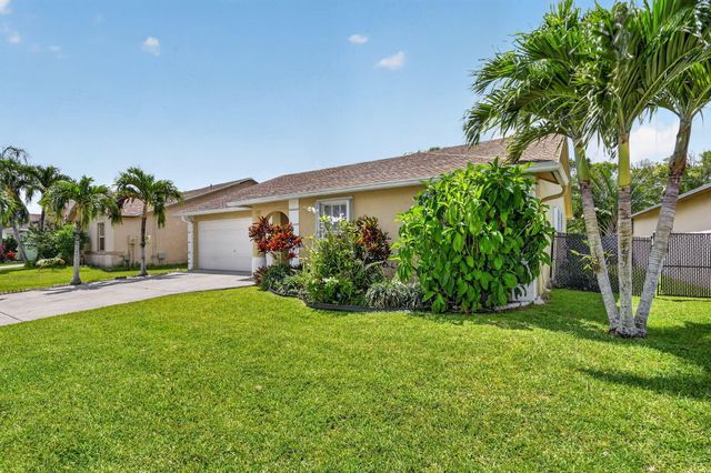1080 Salmon Isle, Greenacres, FL 33413