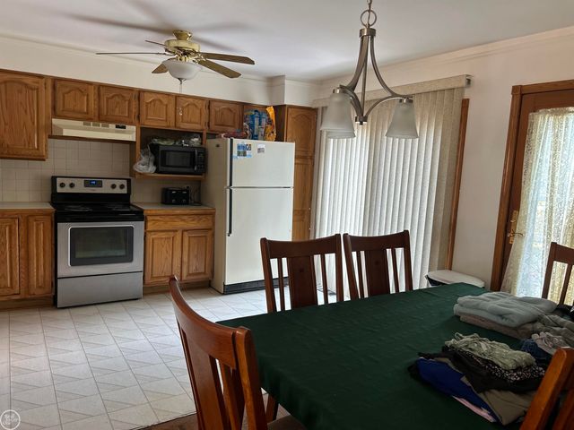 47630 Winthrop Street, Shelby Twp, MI 48317