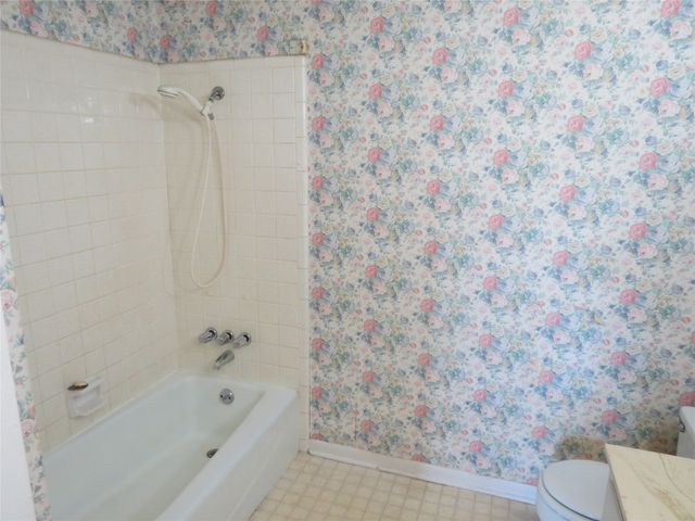 454 Pamela Drive, Mineola, TX 75773