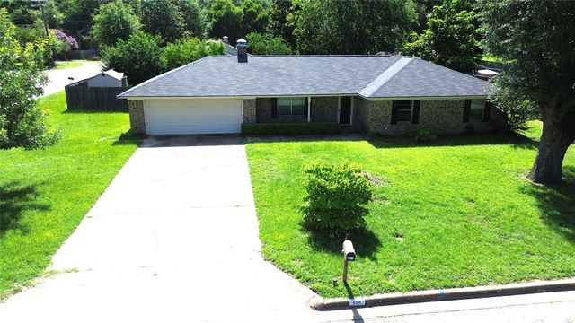 454 Pamela Drive, Mineola, TX 75773