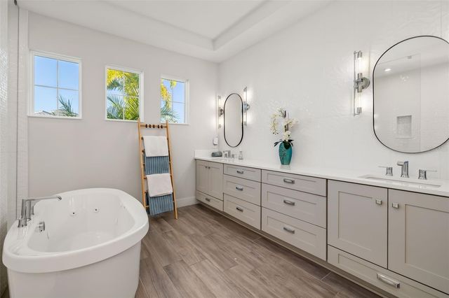 4677 ANTRIM DRIVE, Sarasota, FL 34240