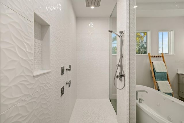 4677 ANTRIM DRIVE, Sarasota, FL 34240