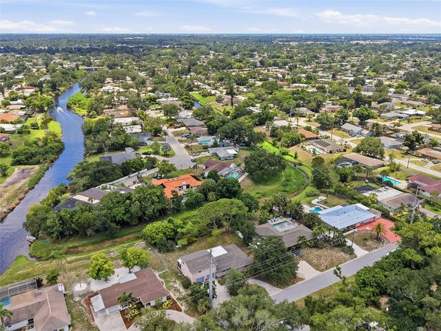 3036 HYDE PARK STREET, Sarasota, FL 34239