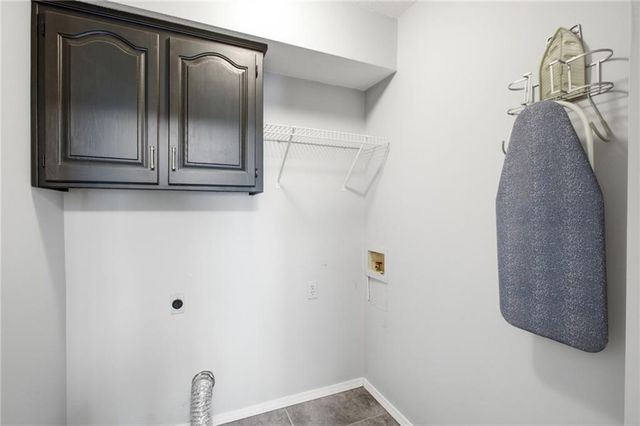 21607 W 51st Street, Shawnee, KS 66226