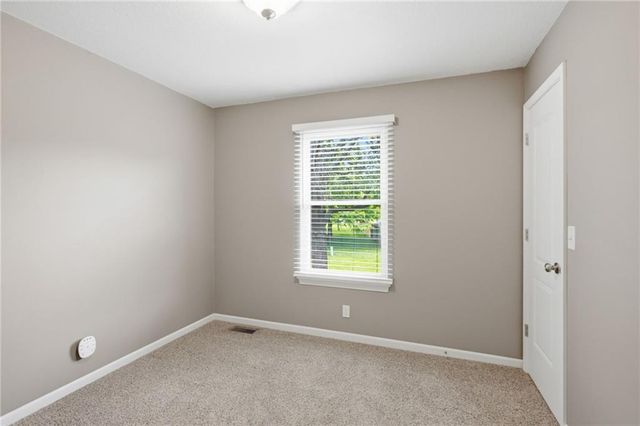 21607 W 51st Street, Shawnee, KS 66226