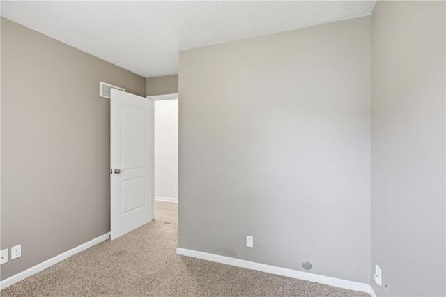 21607 W 51st Street, Shawnee, KS 66226