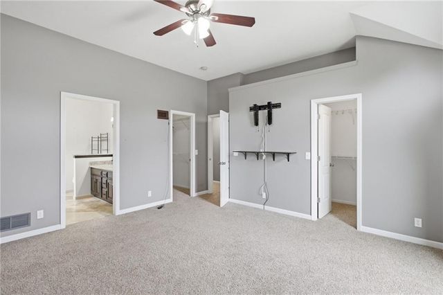21607 W 51st Street, Shawnee, KS 66226