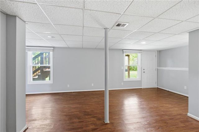 21607 W 51st Street, Shawnee, KS 66226