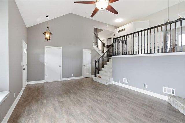 21607 W 51st Street, Shawnee, KS 66226