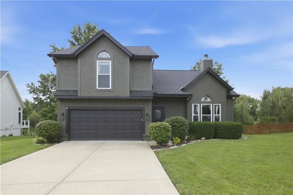 21607 W 51st Street, Shawnee, KS 66226