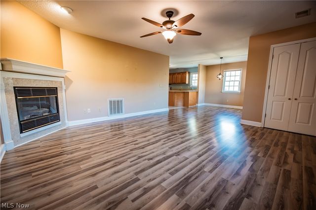 1852 Massachusetts Avenue 8, Poland, OH 44514