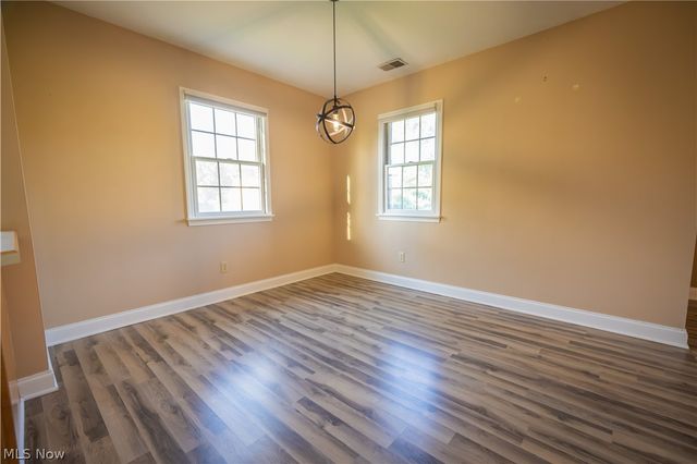 1852 Massachusetts Avenue 8, Poland, OH 44514