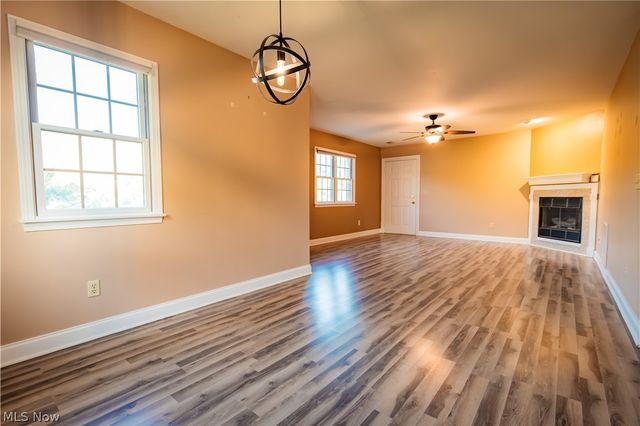 1852 Massachusetts Avenue 8, Poland, OH 44514