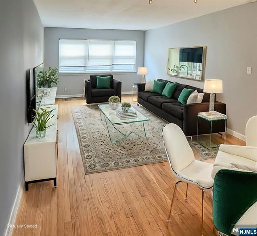 59-61 Brighton 5, Belleville, NJ 07109