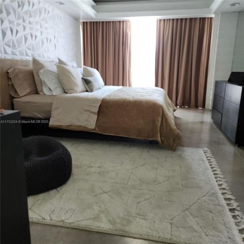 600 NE 36th St 218, Miami, FL 33137