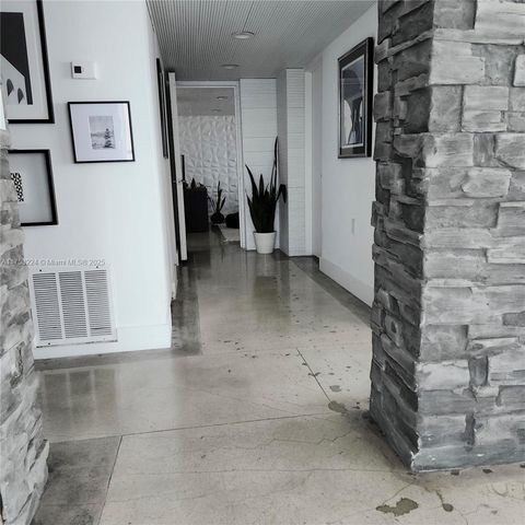 600 NE 36th St 218, Miami, FL 33137