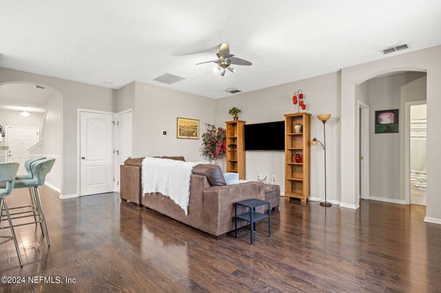 1545 HARVEST COVE Drive, Middleburg, FL 32068