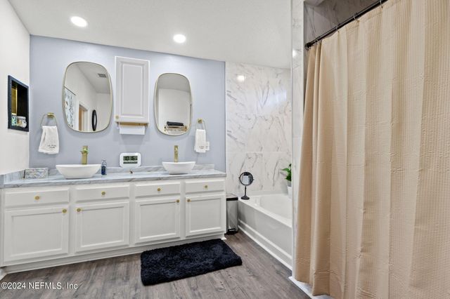 1545 HARVEST COVE Drive, Middleburg, FL 32068