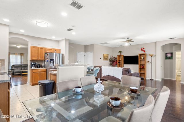 1545 HARVEST COVE Drive, Middleburg, FL 32068