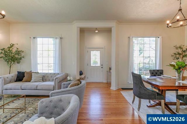 728 Wilbur St SE, Salem, OR 97302