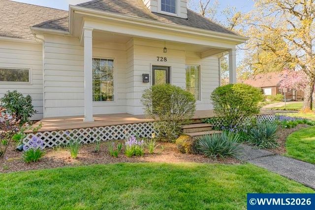 728 Wilbur St SE, Salem, OR 97302