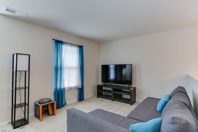 168 Patriots Walke DR, Suffolk, VA 23434