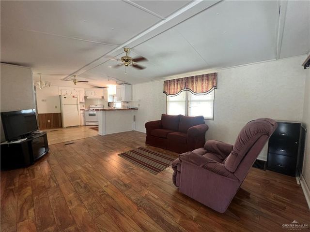 127 Yawn, Mission, TX 78572