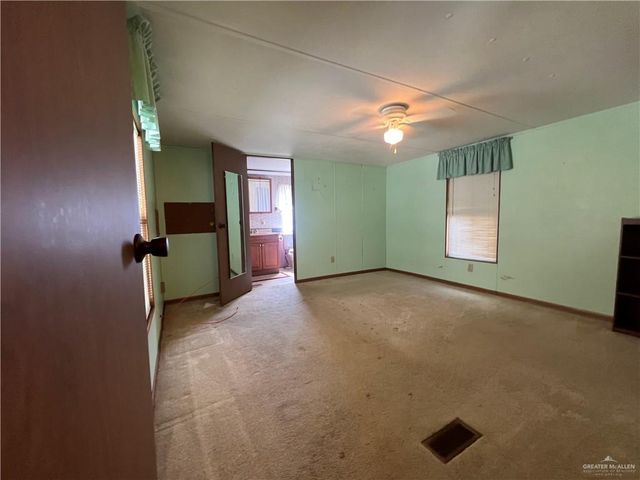 127 Yawn, Mission, TX 78572