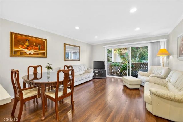 2521 W Sunflower D3, Santa Ana, CA 92704