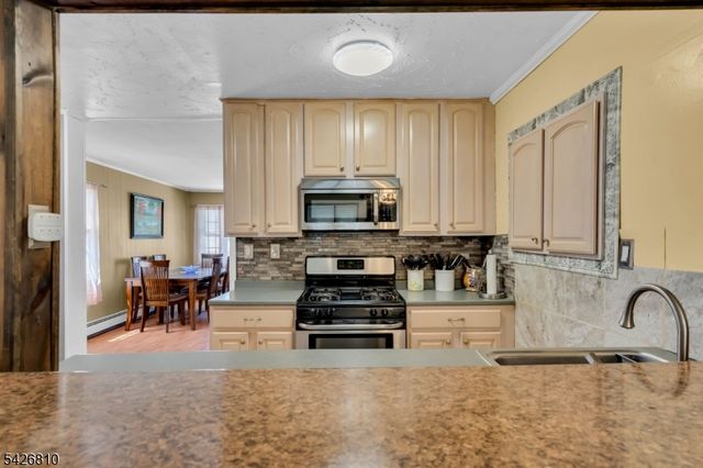 56 Adamsville Rd, Bridgewater Twp., NJ 08807