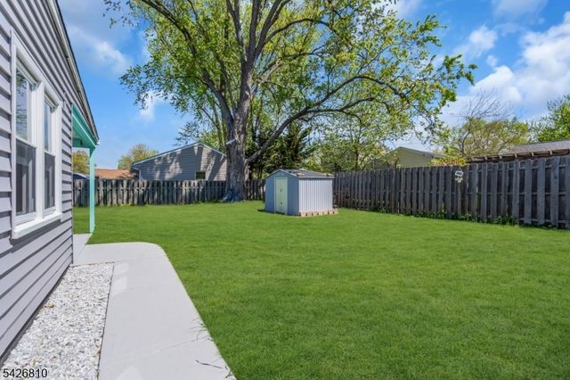 56 Adamsville Rd, Bridgewater Twp., NJ 08807