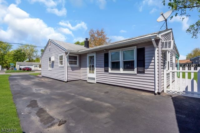 56 Adamsville Rd, Bridgewater Twp., NJ 08807