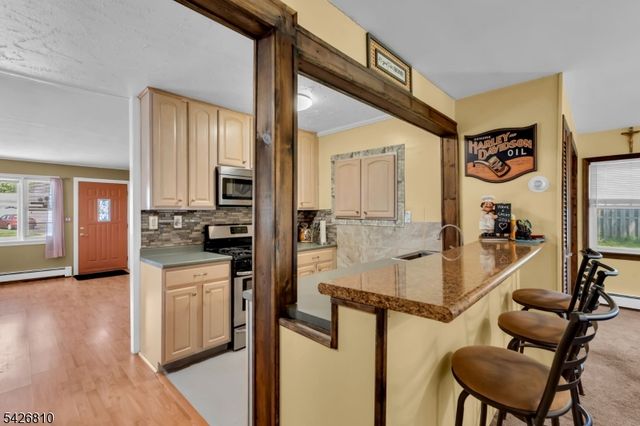 56 Adamsville Rd, Bridgewater Twp., NJ 08807