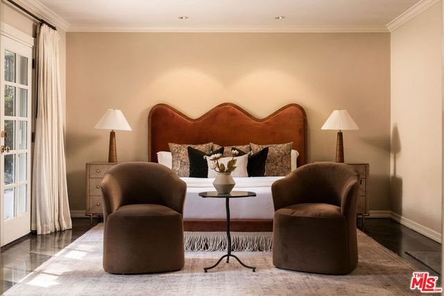 2533 Benedict Canyon Drive, Beverly Hills, CA 90210