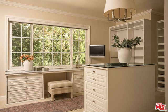 2533 Benedict Canyon Drive, Beverly Hills, CA 90210