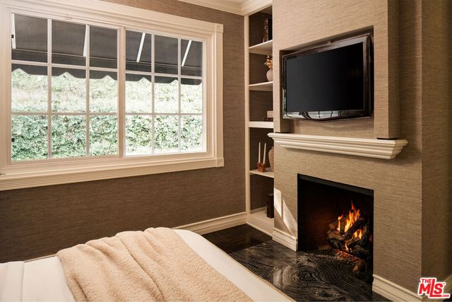 2533 Benedict Canyon Drive, Beverly Hills, CA 90210