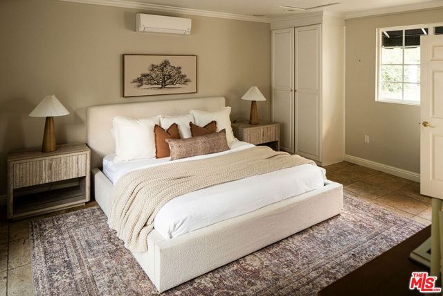 2533 Benedict Canyon Drive, Beverly Hills, CA 90210