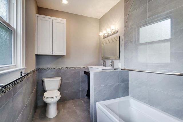 219 Hutcheson Street, Houston, TX 77003