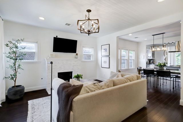 219 Hutcheson Street, Houston, TX 77003