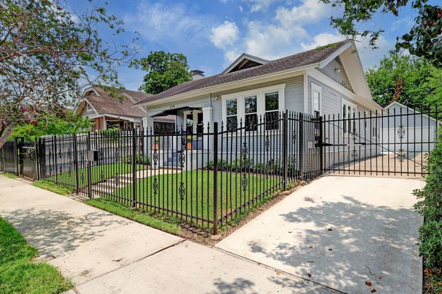 219 Hutcheson Street, Houston, TX 77003