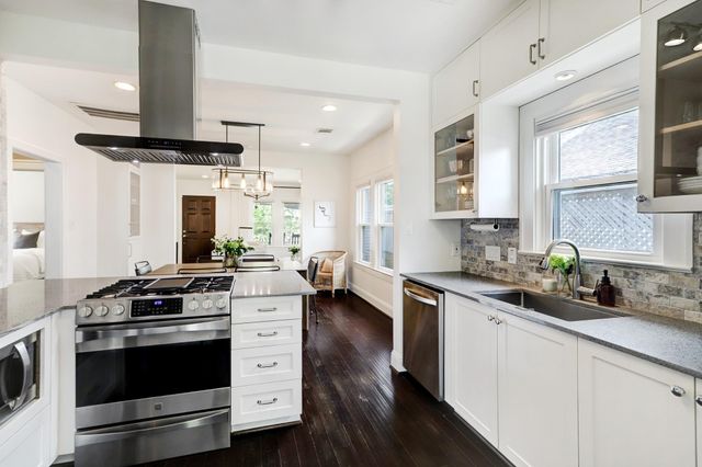 219 Hutcheson Street, Houston, TX 77003