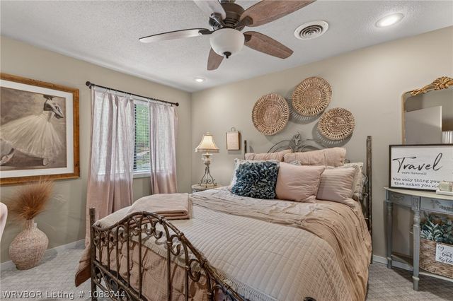 2709 Heather Oaks Way, Fort Smith, AR 72908