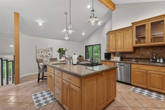 2709 Heather Oaks Way, Fort Smith, AR 72908